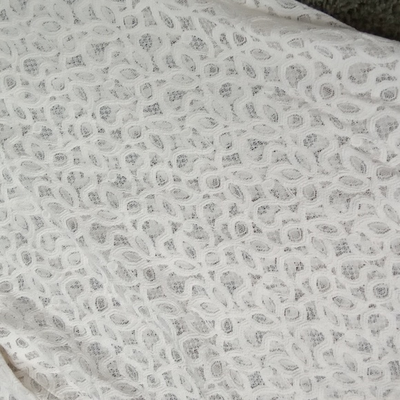 NWT! LOFT Whisper WhiteLace Long Sleeve Top - Picture 2 of 9